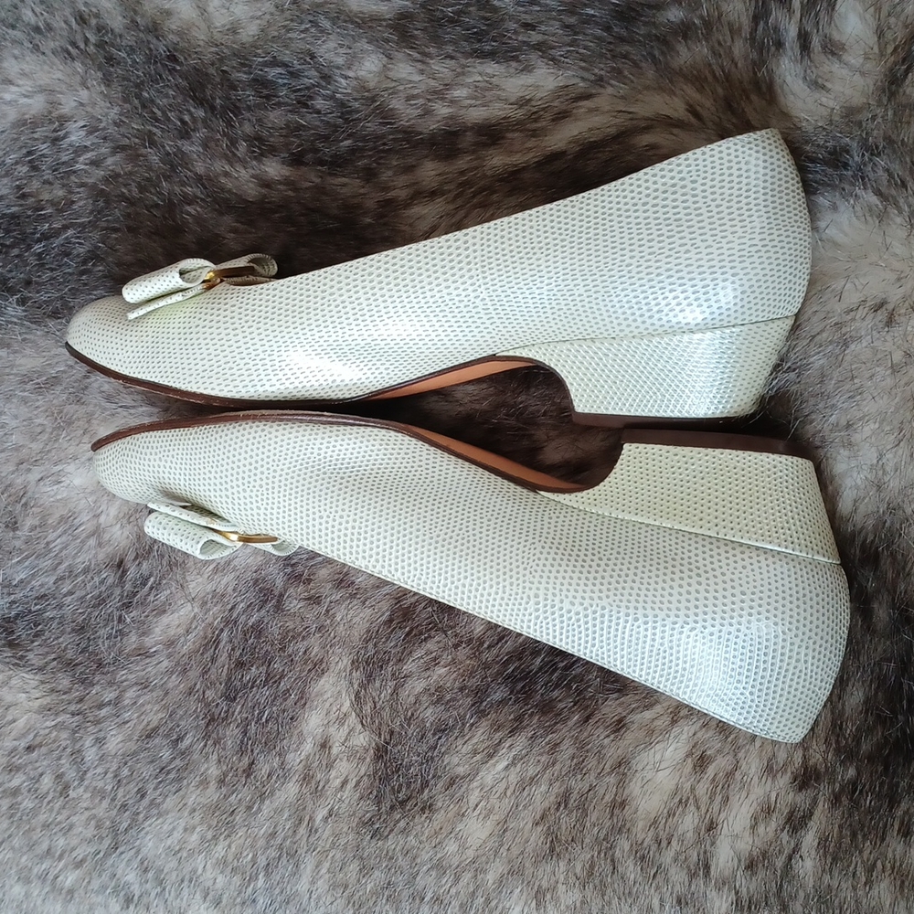 Salvatore Ferragamo Gray and Cream Flats - Picture 6 of 16